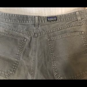 Patagonia Woman’s green shorts